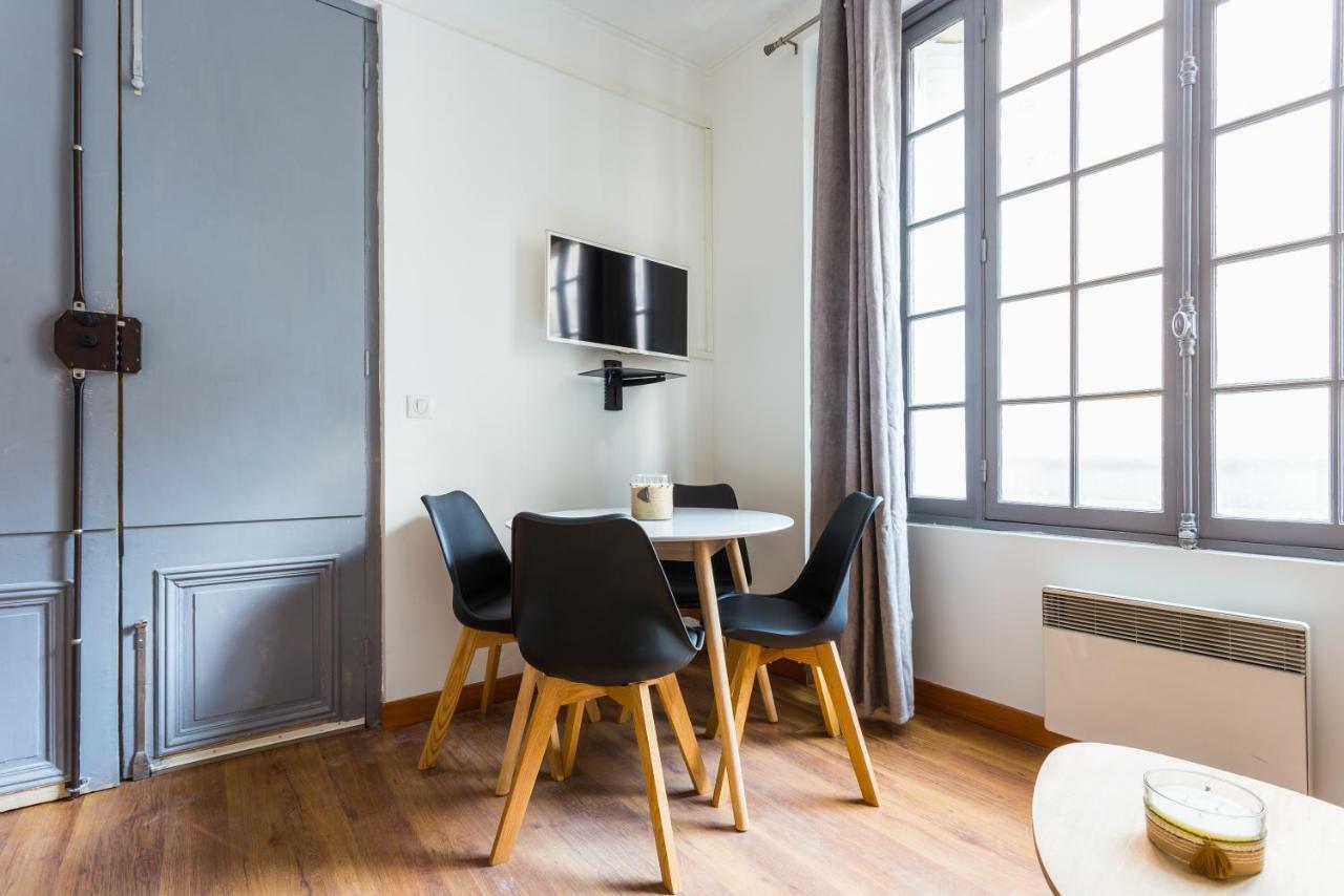 Cosy Studio - 4P - Palais Des Congres Apartment Paris Bagian luar foto