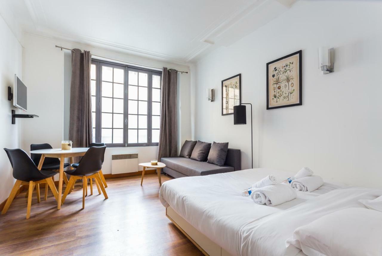 Cosy Studio - 4P - Palais Des Congres Apartment Paris Bagian luar foto